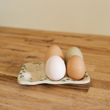 Spring Leaf Half Dozen Egg Tray