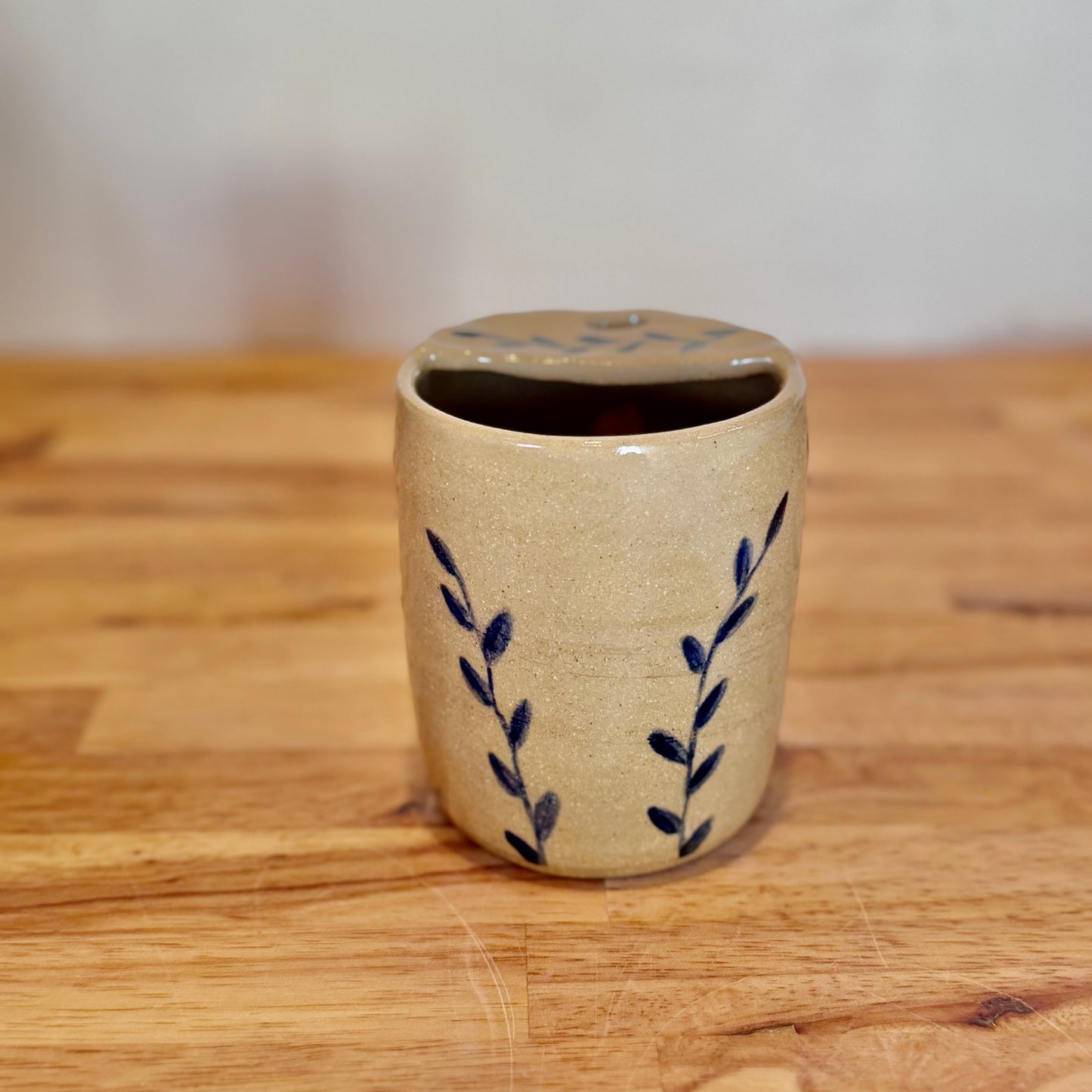 Blue leaf travel mug