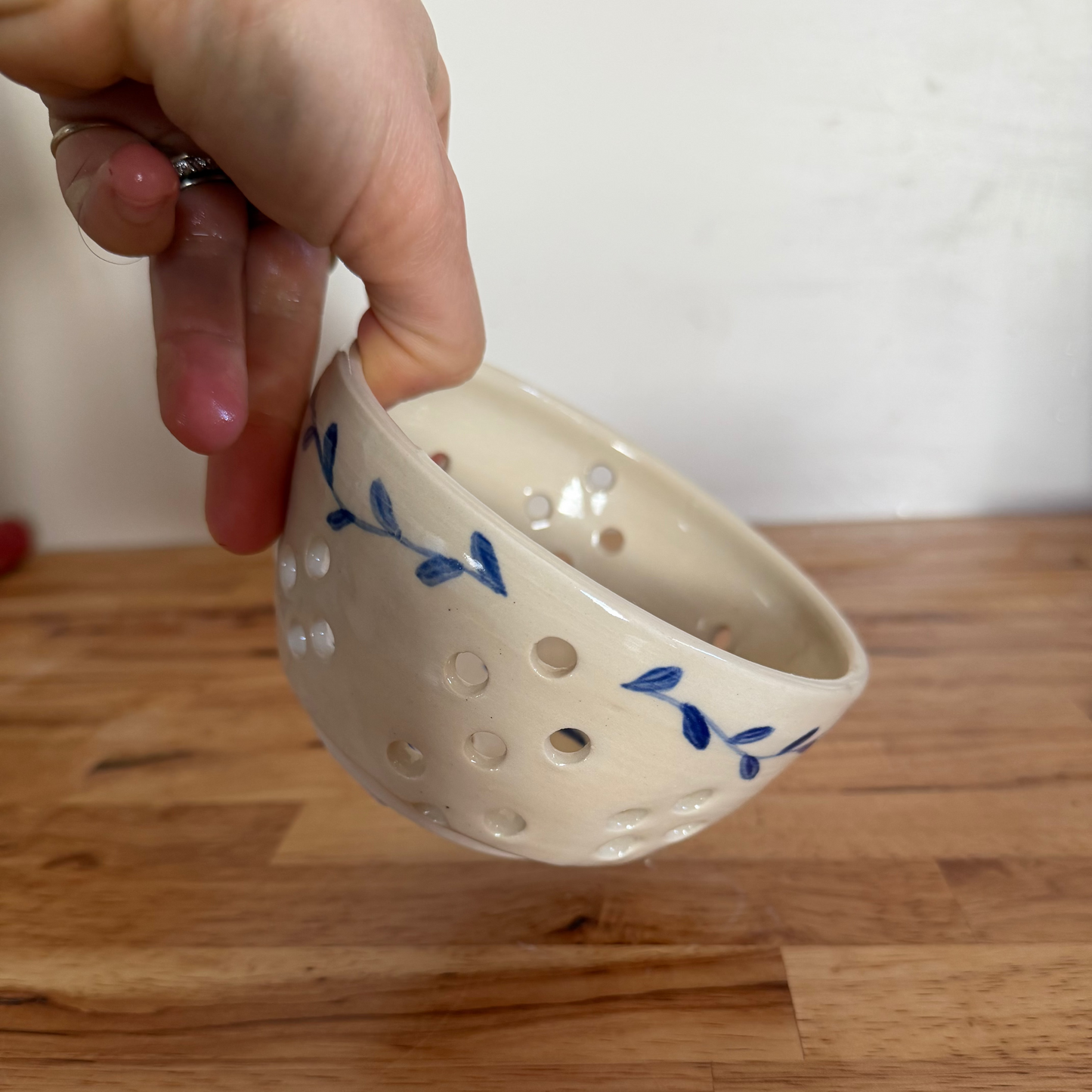 Blue leaf berry bowl