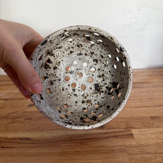 Winterwood berry bowl