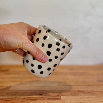 Dimple dot cup