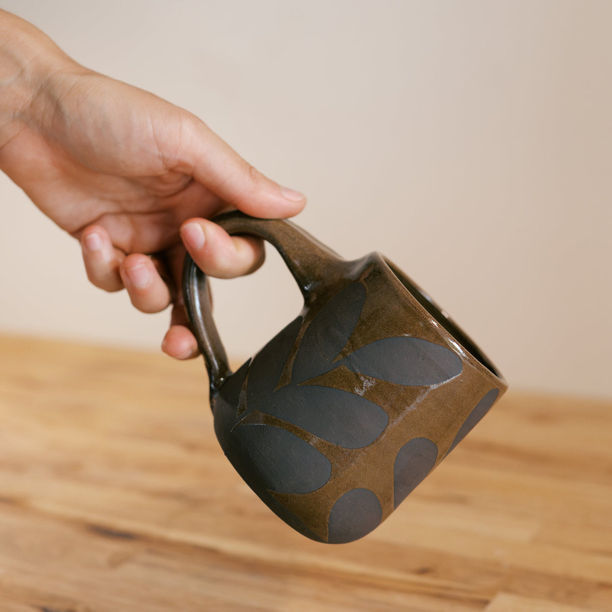 Brown Leaf Mug