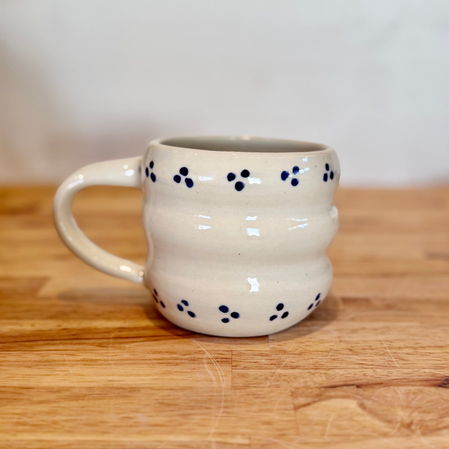 Bubble dot mug