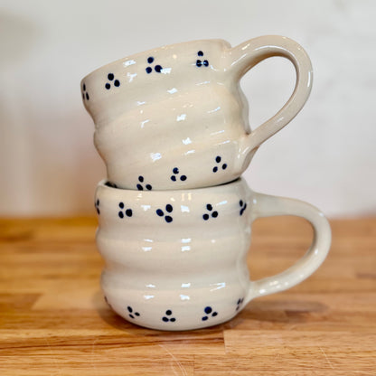 Bubble dot mug