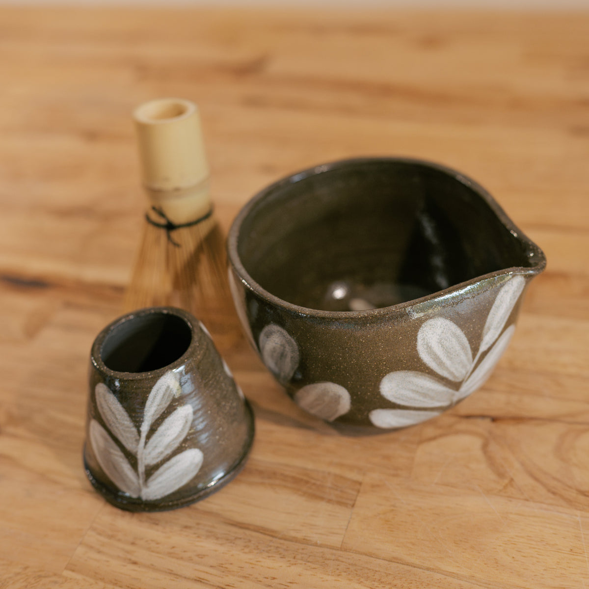 Brown and White Matcha Set
