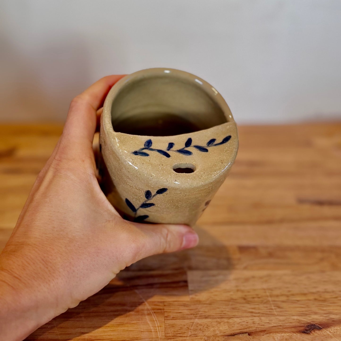 Blue leaf travel mug